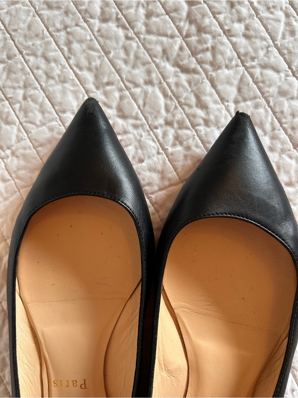 Christian Louboutin Ballala iconic pointy black leather flats. - Picture 7 of 9